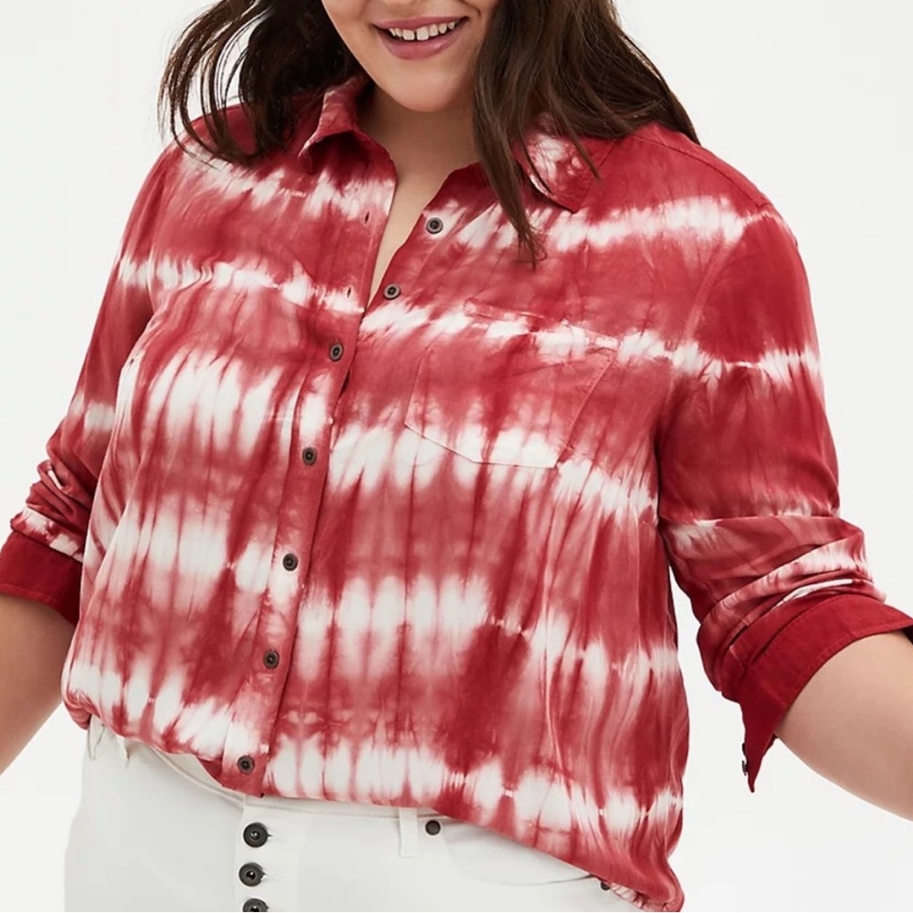 Torrid Tie dyed shirt size 0/large